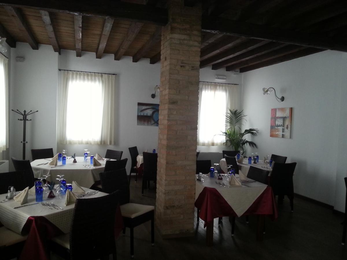 Hotel La Vecchia Reggio Reggio nell'Emilia Zewnętrze zdjęcie