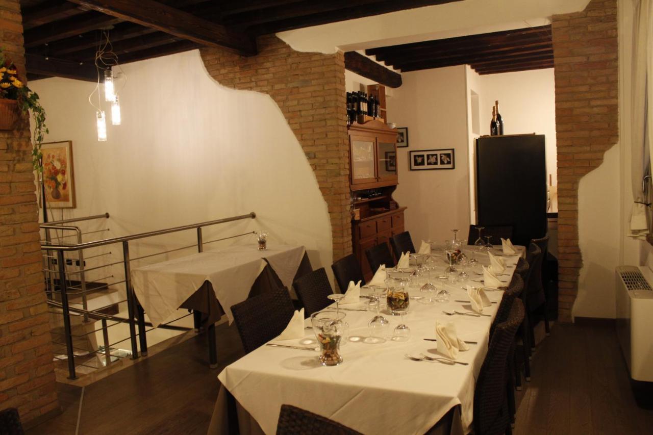 Hotel La Vecchia Reggio Reggio nell'Emilia Zewnętrze zdjęcie